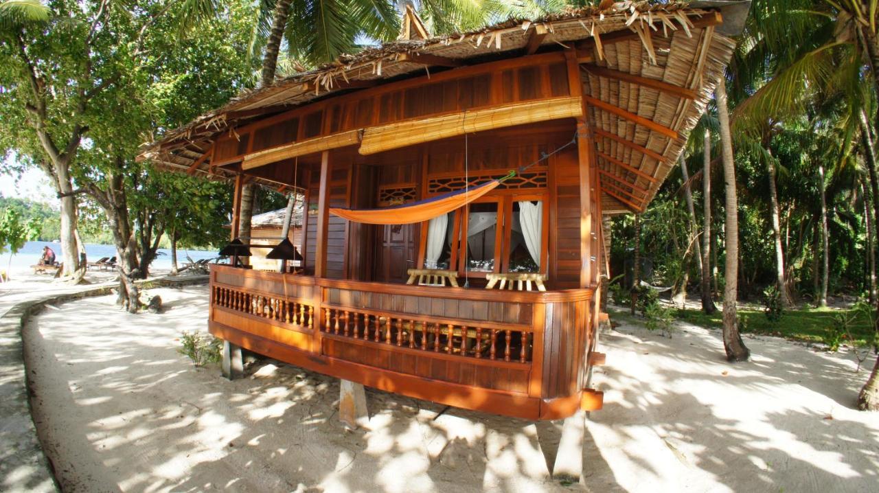 Blue Bay Divers Likupang Bangka Exterior photo